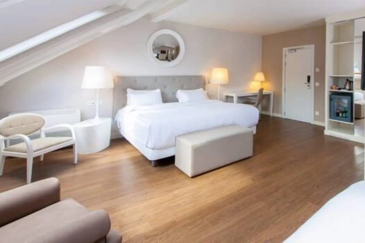 Geneva By Fassbind Hotel 4*,  Switzerland